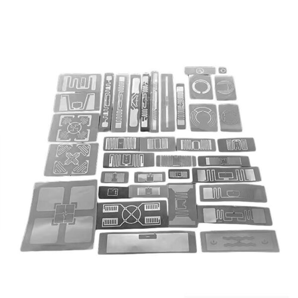 Dual-Frequency Laundry Tag for Hospital Linen